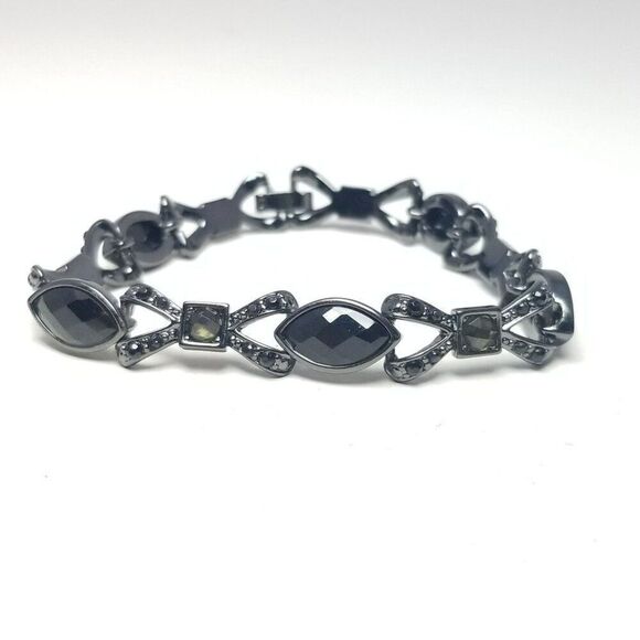 Vintage Black Rhinestone and Dark Gray Metal Bracelet, Goth Vibes, Estate - Picture 5 of 5